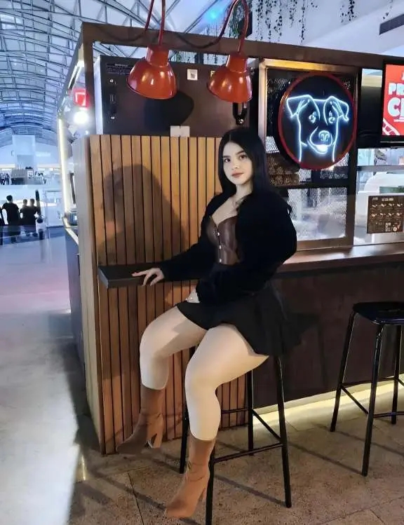 Megan 